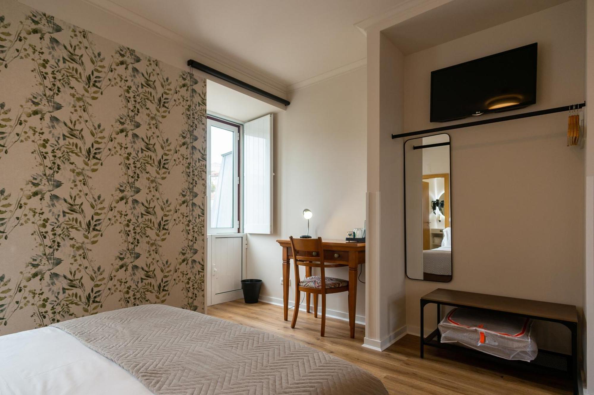 Hotel Vitoria โกอิมบรา ภายนอก รูปภาพ