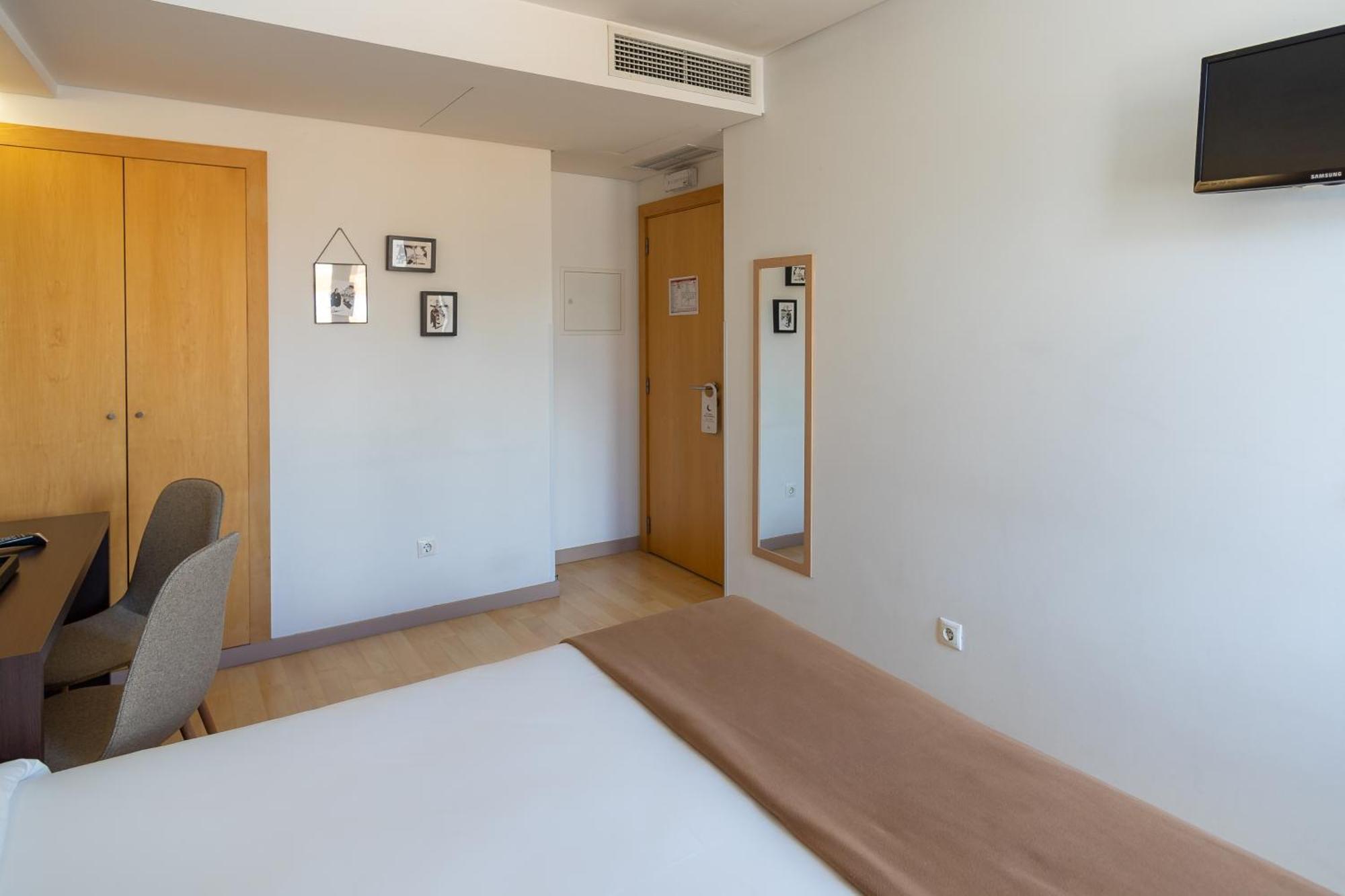 Hotel Vitoria โกอิมบรา ภายนอก รูปภาพ