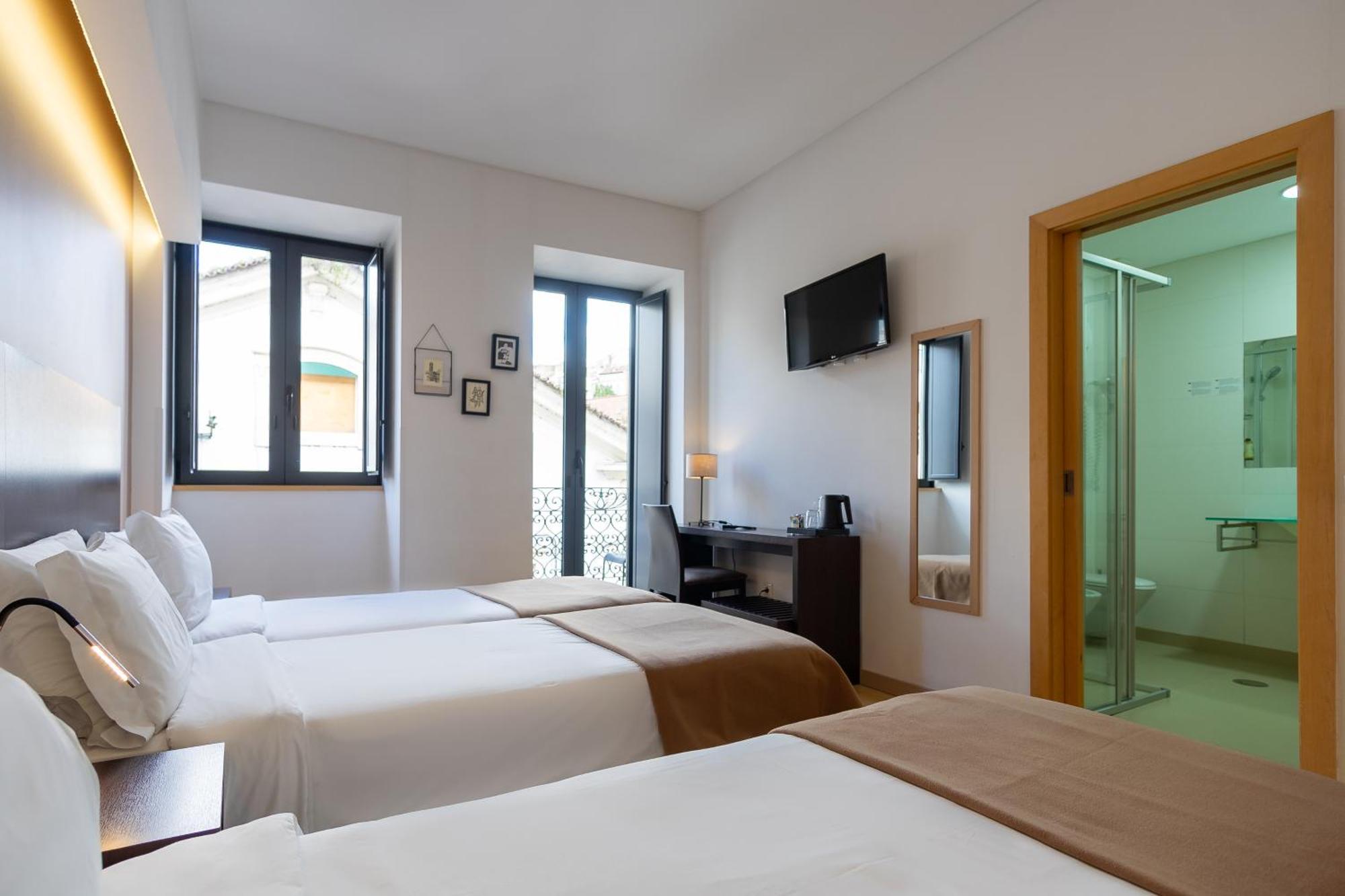 Hotel Vitoria โกอิมบรา ภายนอก รูปภาพ